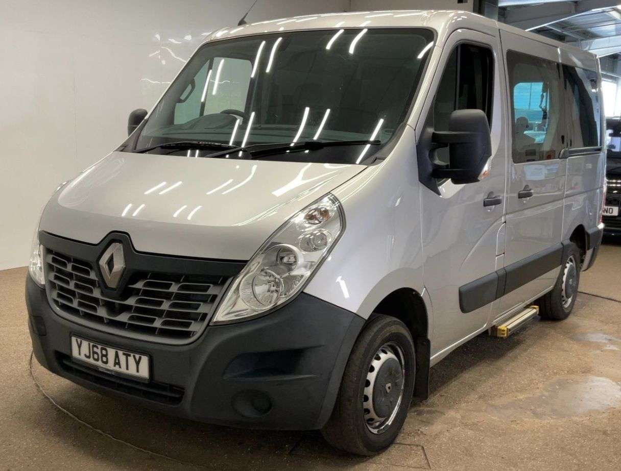 A 2018 RENAULT MASTER 5 Seat Wheelchair Accessible Disabled Access Vehicle WAV A 2018 RENAULT MASTER 5 Seat Wheelchair Accessible Disabled Access Vehicle WAV