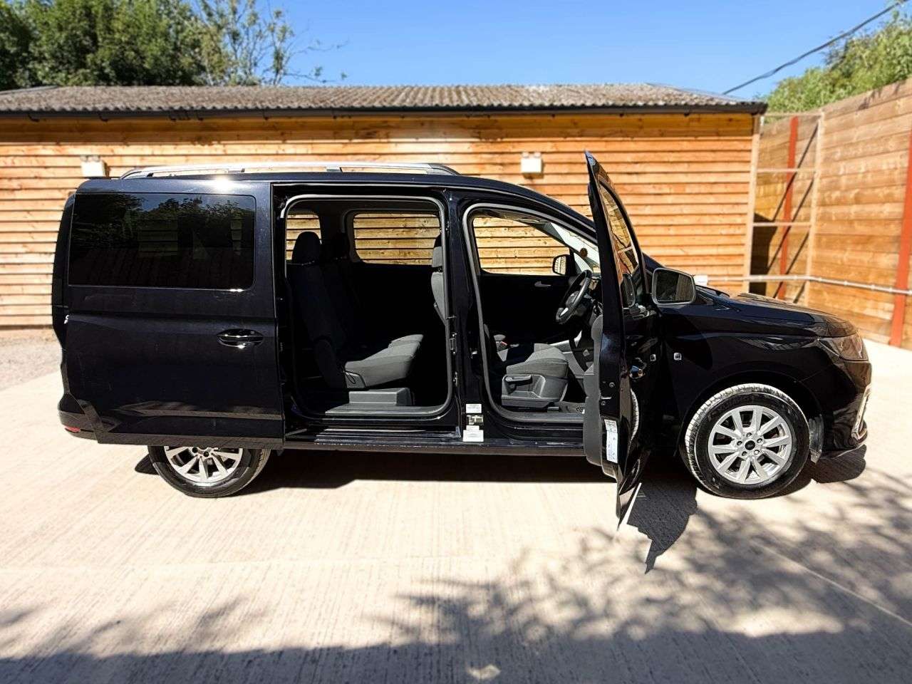 2023 FORD GRAND TOURNEO CONNECT 2023 FORD GRAND TOURNEO CONNECT