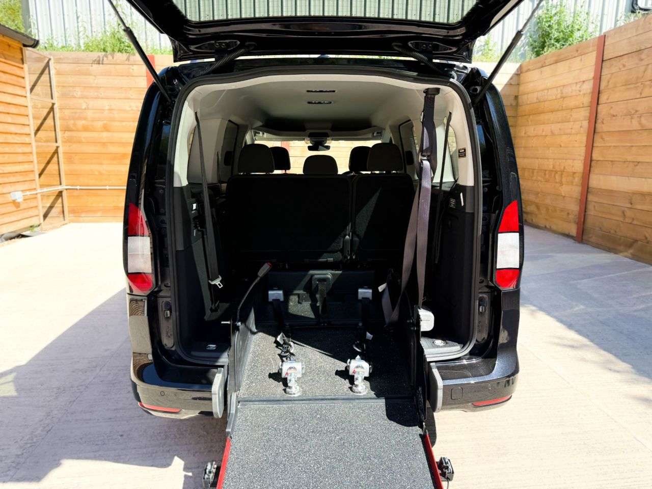2023 FORD GRAND TOURNEO CONNECT 2023 FORD GRAND TOURNEO CONNECT