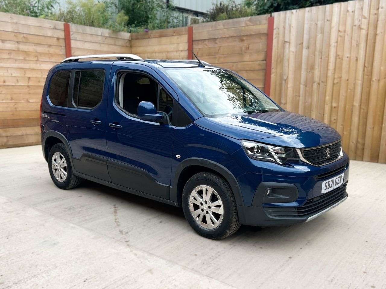 A 2021 PEUGEOT RIFTER 3 Seat Petrol Auto Wheelchair Accessible Disabled Access vehicle WAV A 2021 PEUGEOT RIFTER 3 Seat Petrol Auto Wheelchair Accessible Disabled Access vehicle WAV