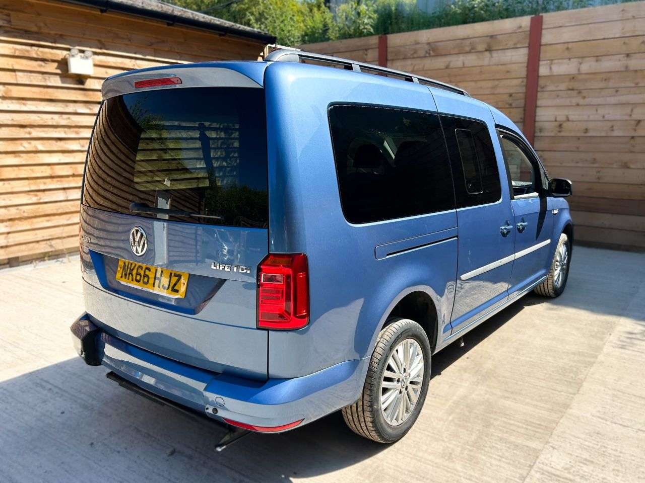 2017 VOLKSWAGEN CADDY MAXI LIFE 2017 VOLKSWAGEN CADDY MAXI LIFE