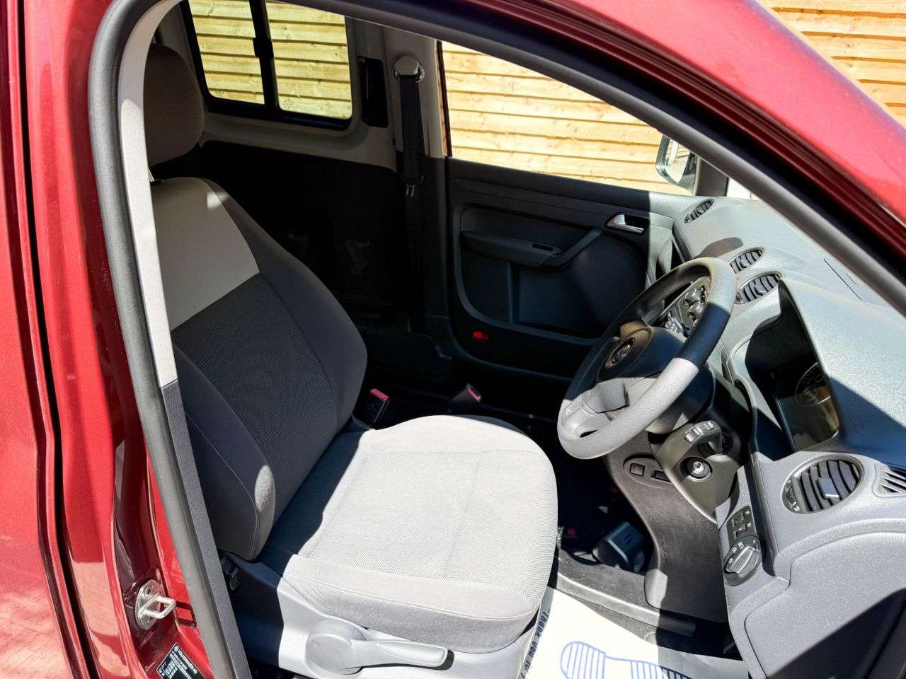 2014 VOLKSWAGEN CADDY LIFE 2014 VOLKSWAGEN CADDY LIFE
