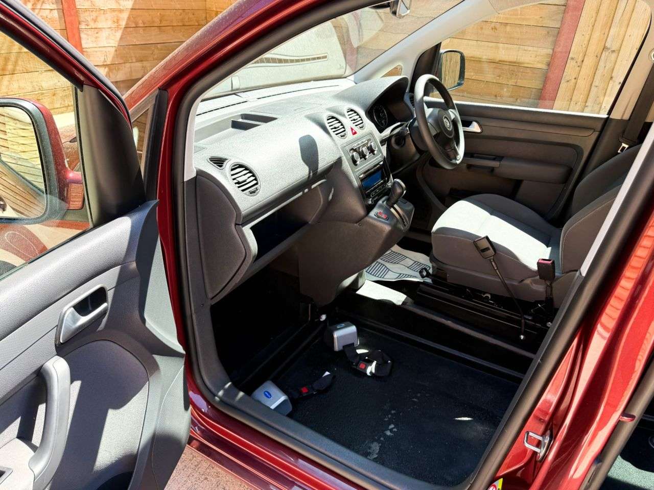 2014 VOLKSWAGEN CADDY LIFE 2014 VOLKSWAGEN CADDY LIFE