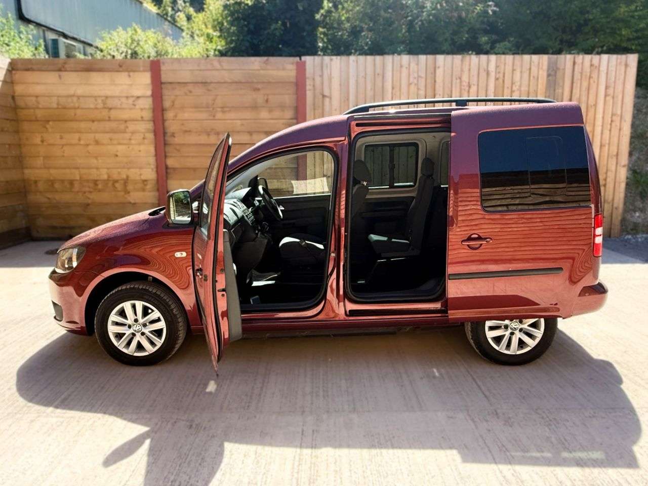 2014 VOLKSWAGEN CADDY LIFE 2014 VOLKSWAGEN CADDY LIFE