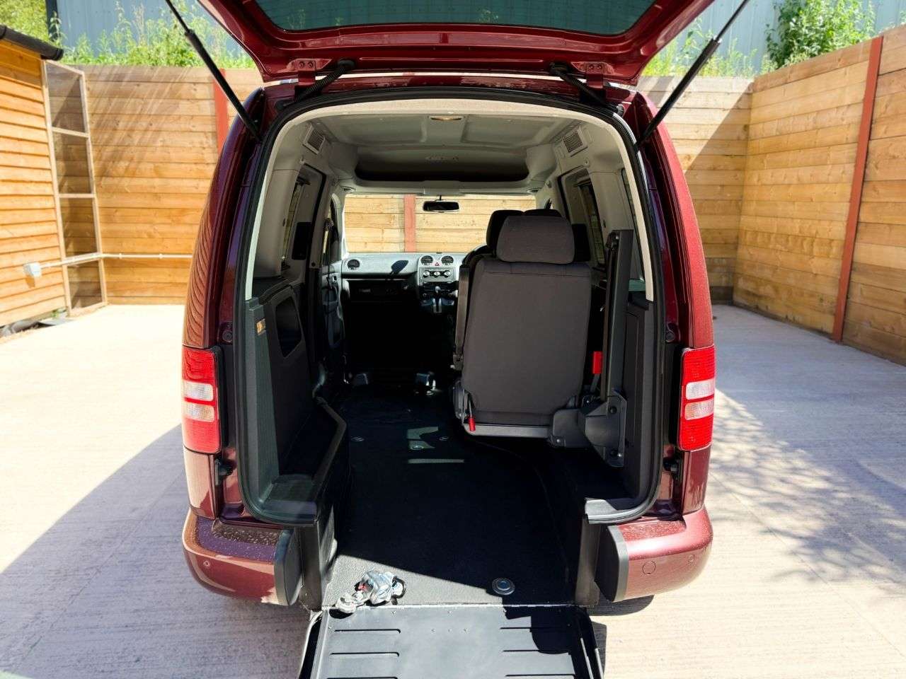 2014 VOLKSWAGEN CADDY LIFE 2014 VOLKSWAGEN CADDY LIFE
