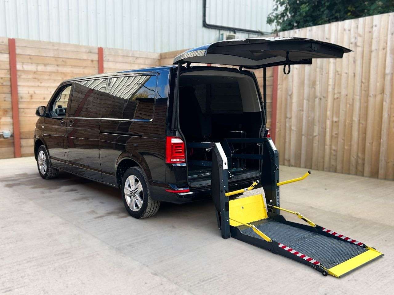 A 2018 VOLKSWAGEN TRANSPORTER 3 Seat Auto Passenger Up Front Wheelchair Accessible Disabled Access Vehicl A 2018 VOLKSWAGEN TRANSPORTER 3 Seat Auto Passenger Up Front Wheelchair Accessible Disabled Access Vehicl