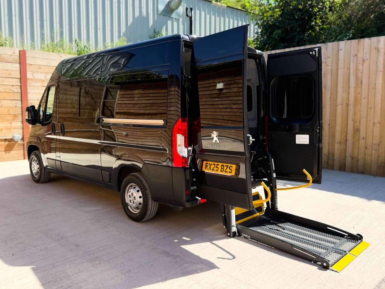 A 2025 PEUGEOT BOXER MWB 4 Seat Wheelchair Accessible Disabled Access Vehicle WAV A 2025 PEUGEOT BOXER MWB 4 Seat Wheelchair Accessible Disabled Access Vehicle WAV