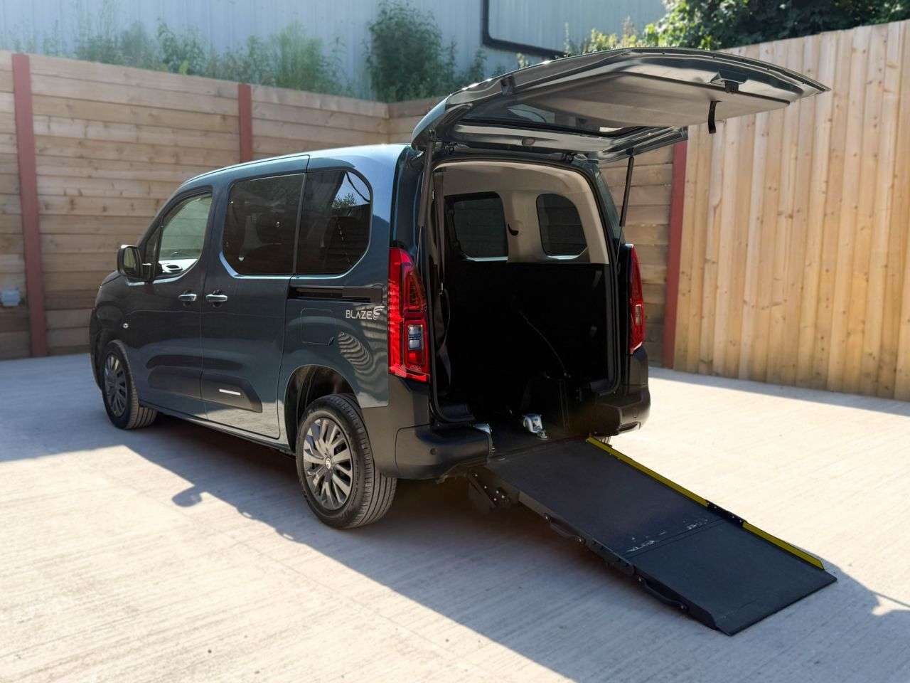 A 2025 CITROEN BERLINGO 3 Seat Auto Wheelchair Accessible Disabled Access Vehicle WAV A 2025 CITROEN BERLINGO 3 Seat Auto Wheelchair Accessible Disabled Access Vehicle WAV