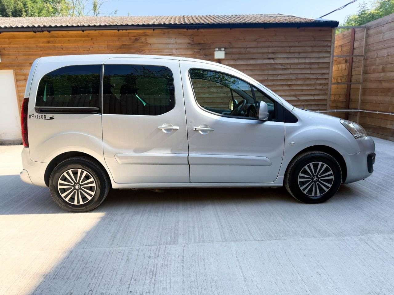 2019 PEUGEOT PARTNER TEPEE 2019 PEUGEOT PARTNER TEPEE