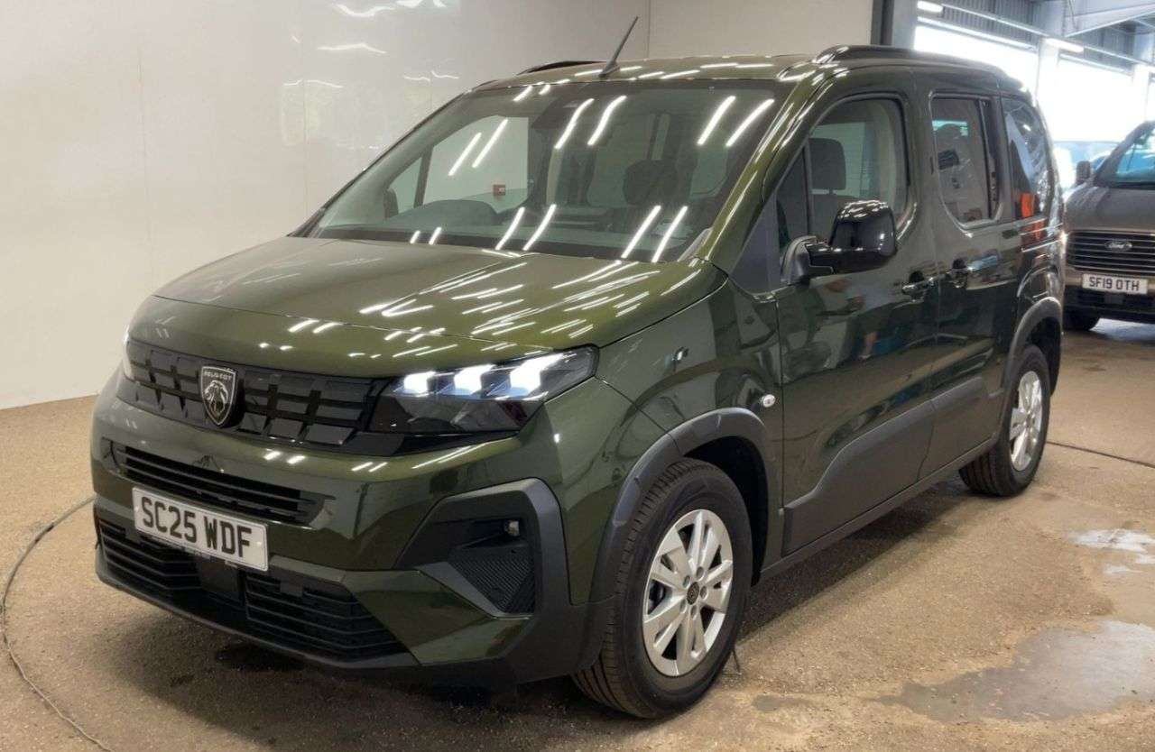 A 2025 PEUGEOT RIFTER Wheelchair Accessible Disabled Access Vehicle WAV A 2025 PEUGEOT RIFTER Wheelchair Accessible Disabled Access Vehicle WAV