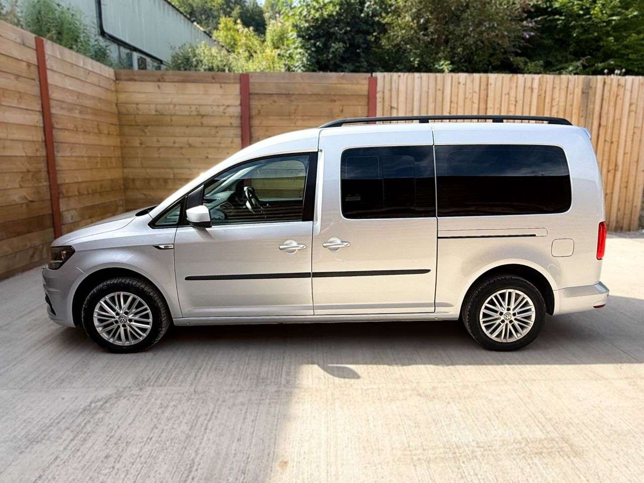 2021 VOLKSWAGEN CADDY MAXI LIFE 2021 VOLKSWAGEN CADDY MAXI LIFE