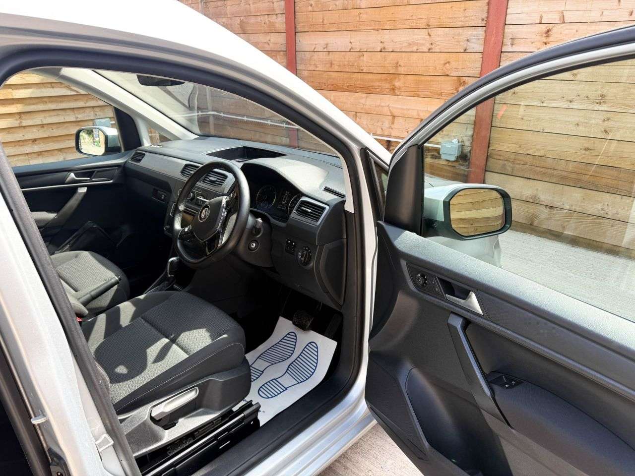 2021 VOLKSWAGEN CADDY MAXI LIFE 2021 VOLKSWAGEN CADDY MAXI LIFE