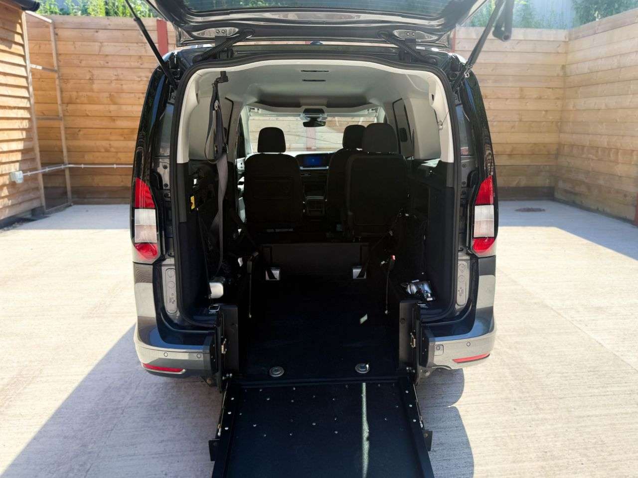 2024 FORD GRAND TOURNEO CONNECT 2024 FORD GRAND TOURNEO CONNECT