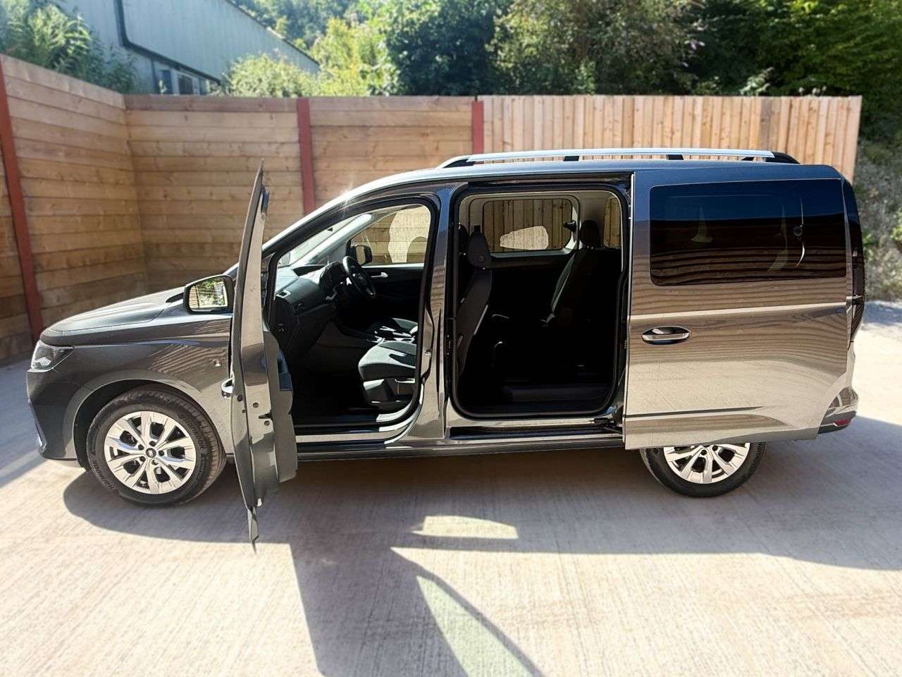 2024 FORD GRAND TOURNEO CONNECT 2024 FORD GRAND TOURNEO CONNECT