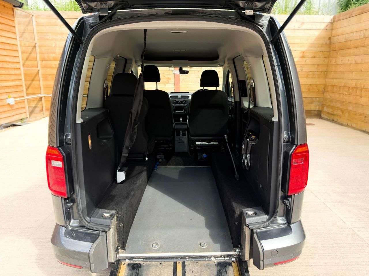 2020 VOLKSWAGEN CADDY LIFE 2020 VOLKSWAGEN CADDY LIFE