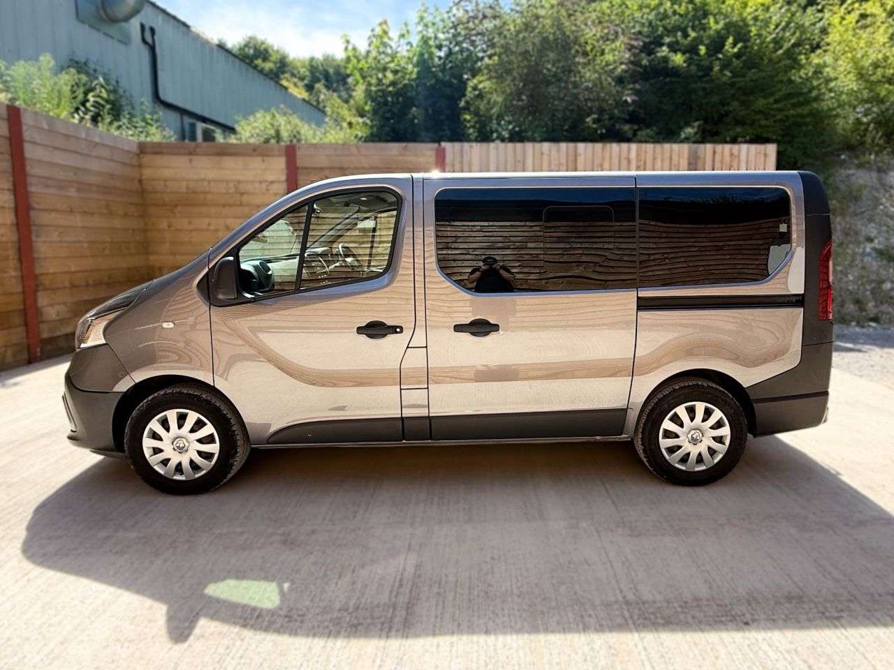 A 2019 RENAULT TRAFIC 5 Seat Wheelchair Accessible Disabled Access Vehicle WAV A 2019 RENAULT TRAFIC 5 Seat Wheelchair Accessible Disabled Access Vehicle WAV