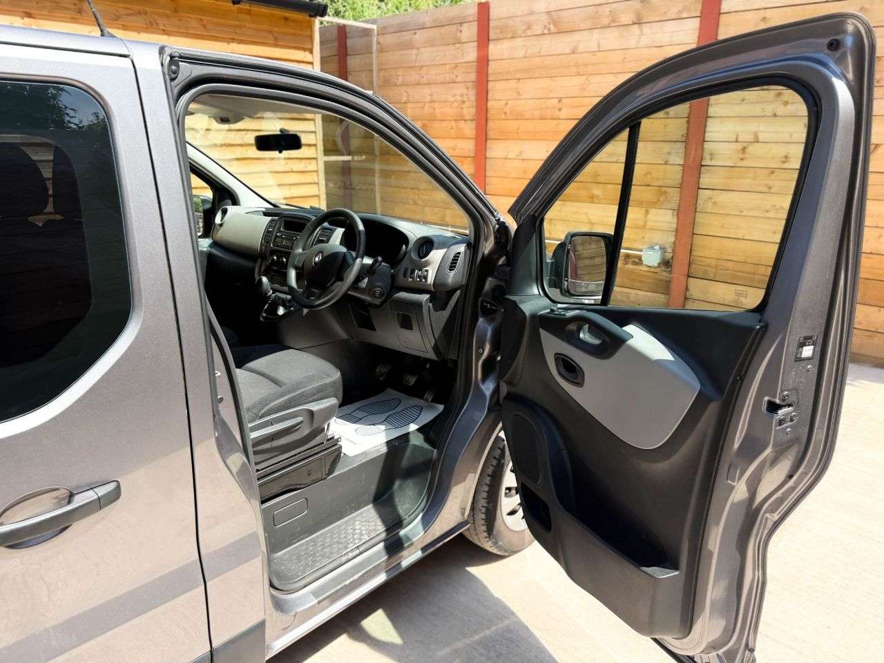 2019 RENAULT TRAFIC 2019 RENAULT TRAFIC