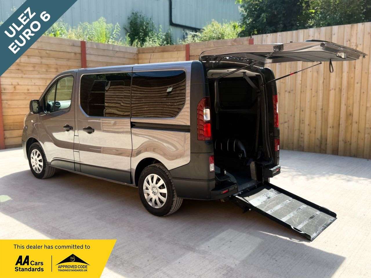 A 2019 RENAULT TRAFIC 5 Seat Wheelchair Accessible Disabled Access Vehicle WAV A 2019 RENAULT TRAFIC 5 Seat Wheelchair Accessible Disabled Access Vehicle WAV