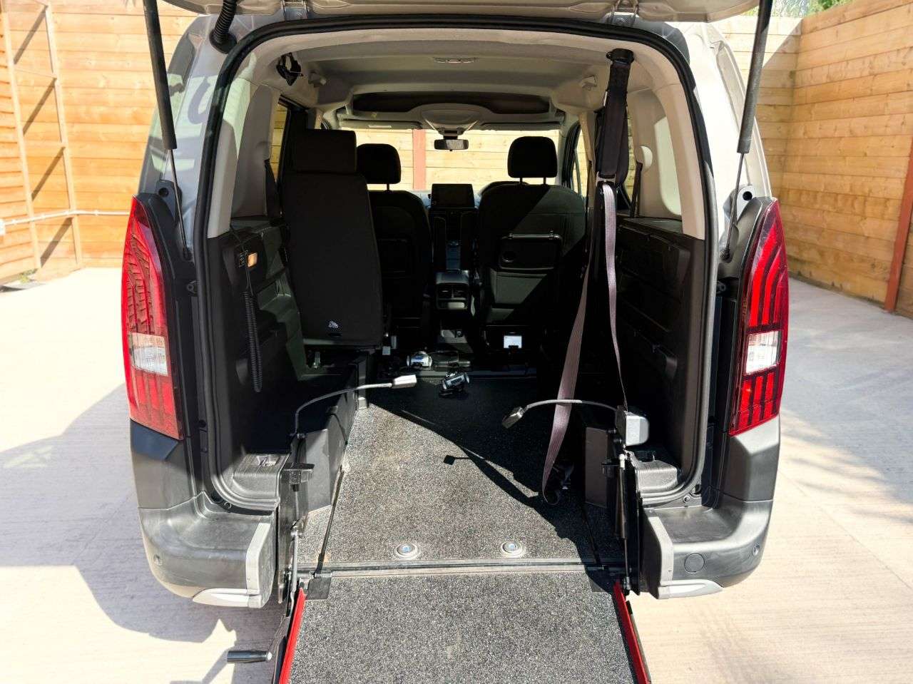 2021 PEUGEOT RIFTER 2021 PEUGEOT RIFTER