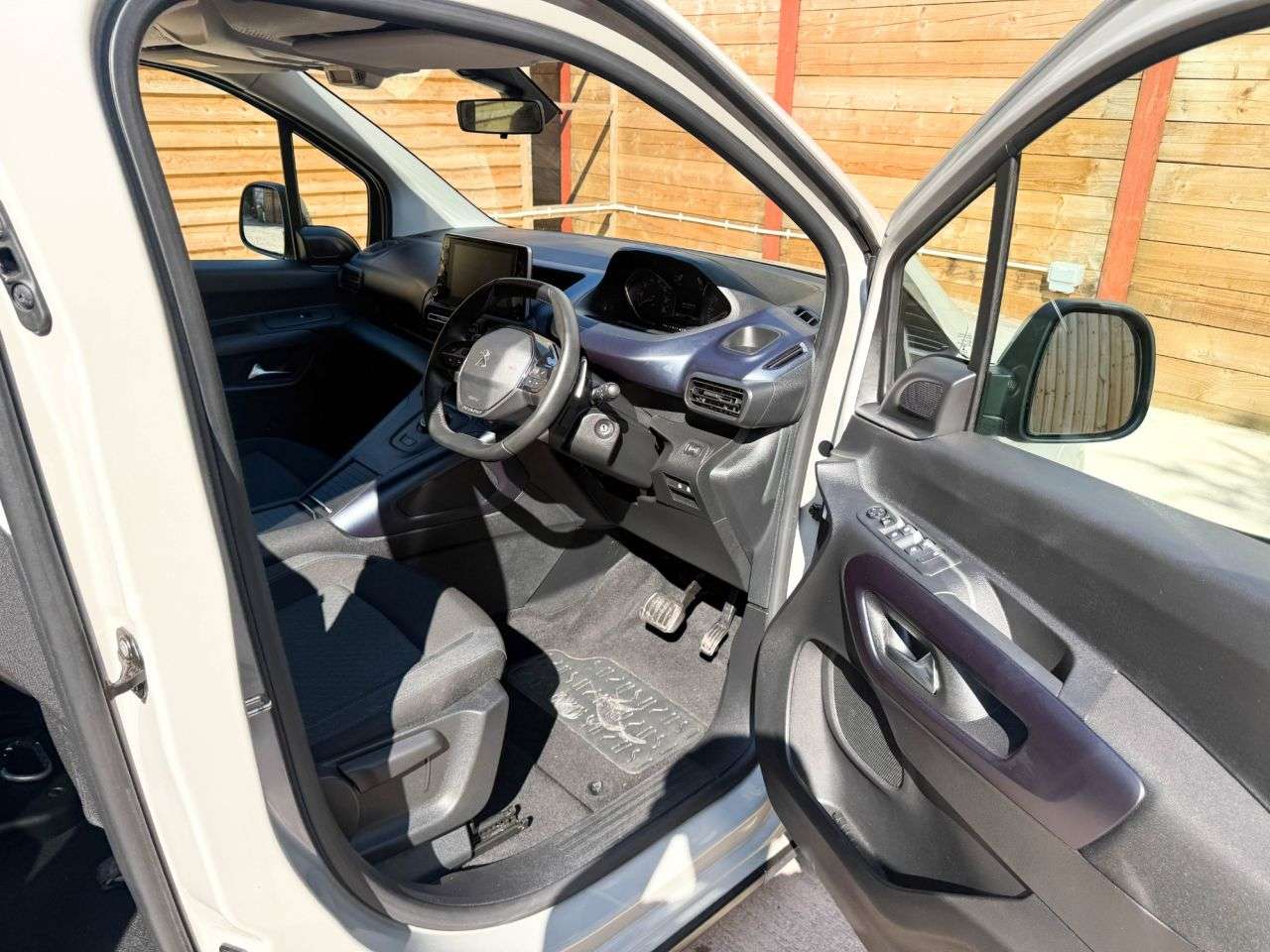 2021 PEUGEOT RIFTER 2021 PEUGEOT RIFTER