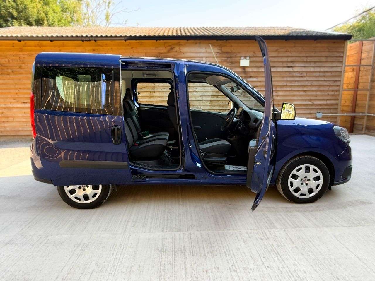 2023 FIAT DOBLO 2023 FIAT DOBLO