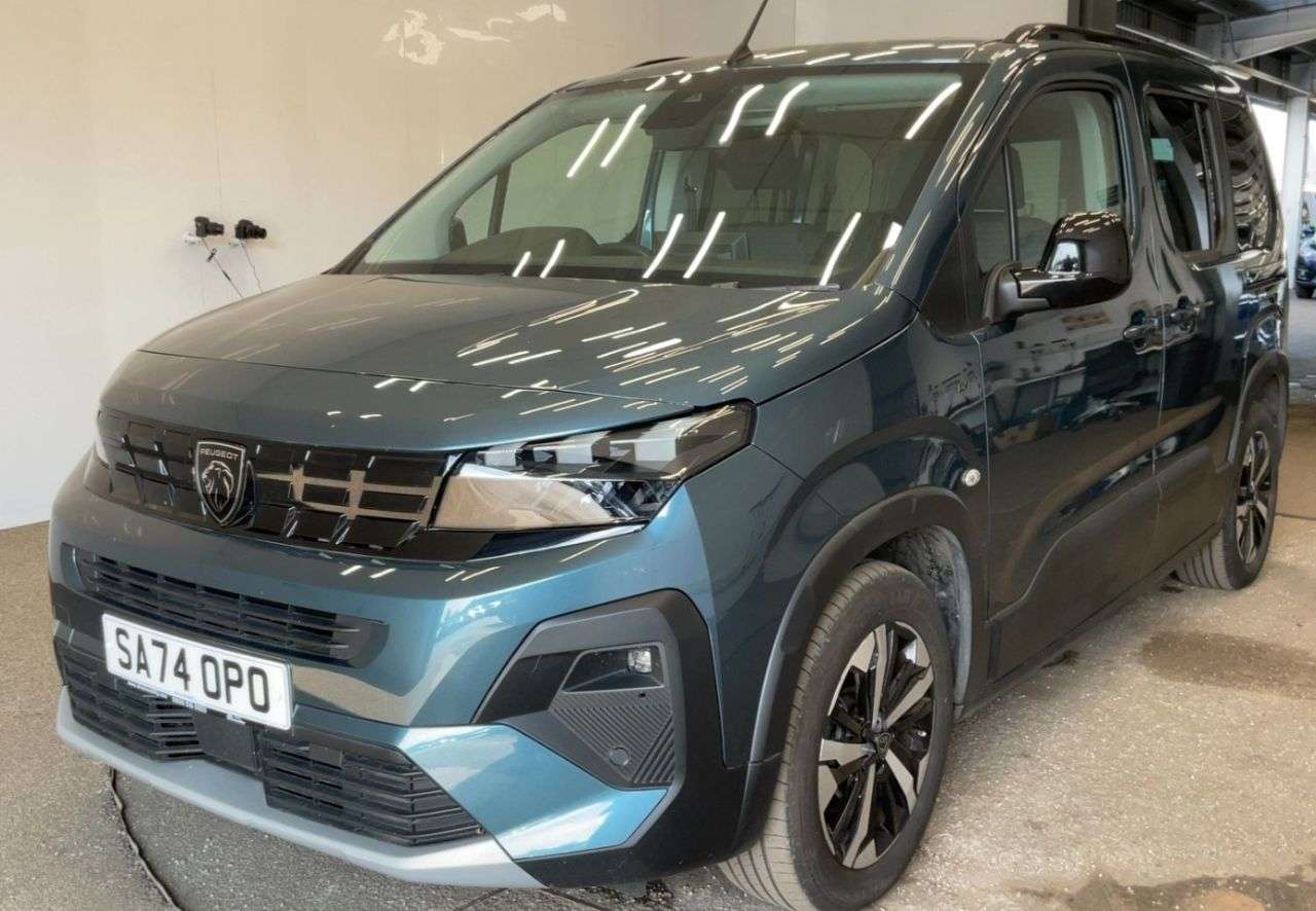 A 2024 PEUGEOT RIFTER 5 Seat Auto Wheelchair Accessible Disabled Access Vehicle WAV A 2024 PEUGEOT RIFTER 5 Seat Auto Wheelchair Accessible Disabled Access Vehicle WAV