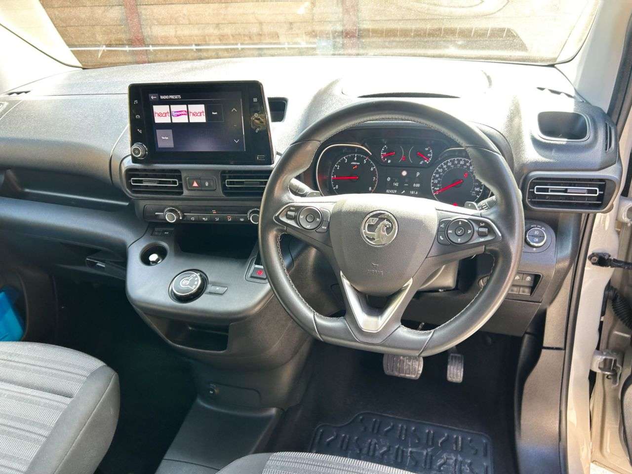A 2022 VAUXHALL COMBO LIFE 4 Seat Petrol Auto Wheelchair Accessible Disabled Access Vehicle WAV A 2022 VAUXHALL COMBO LIFE 4 Seat Petrol Auto Wheelchair Accessible Disabled Access Vehicle WAV