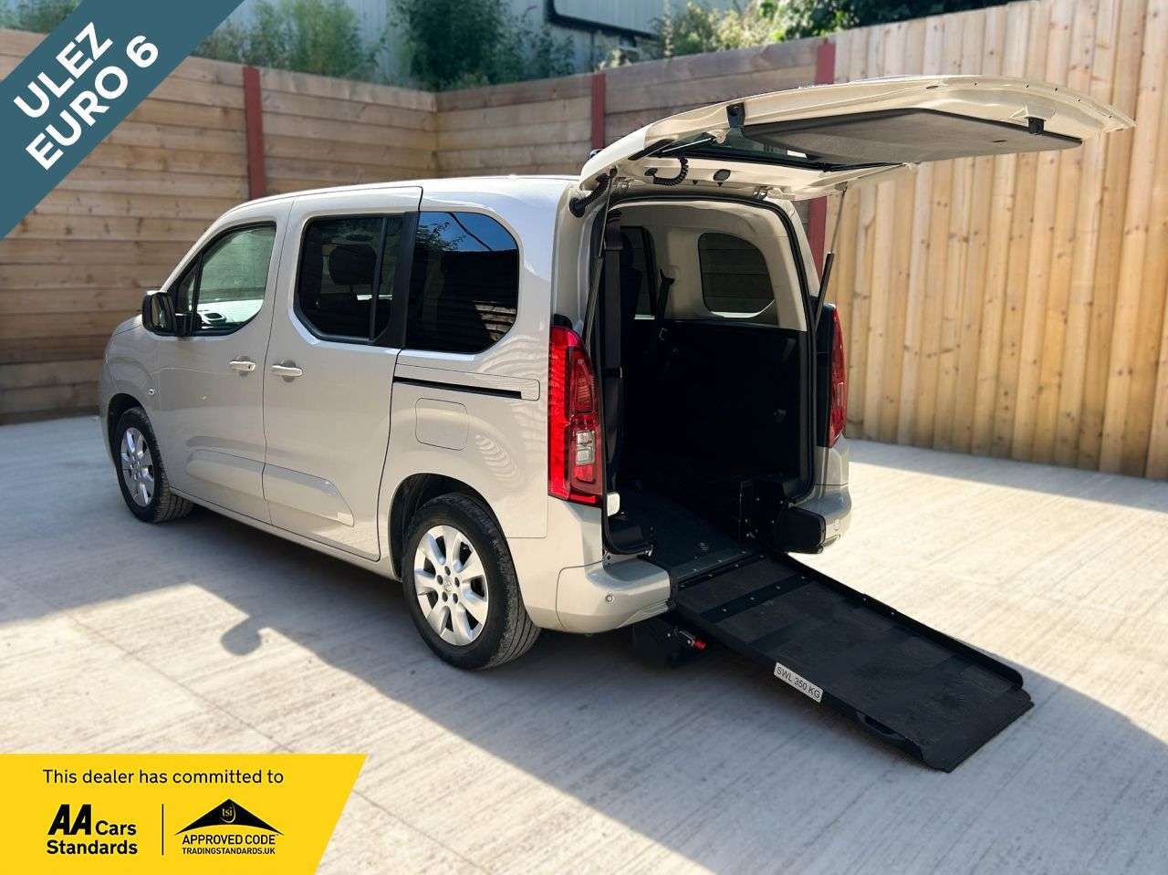 A 2022 VAUXHALL COMBO LIFE 4 Seat Petrol Auto Wheelchair Accessible Disabled Access Vehicle WAV A 2022 VAUXHALL COMBO LIFE 4 Seat Petrol Auto Wheelchair Accessible Disabled Access Vehicle WAV