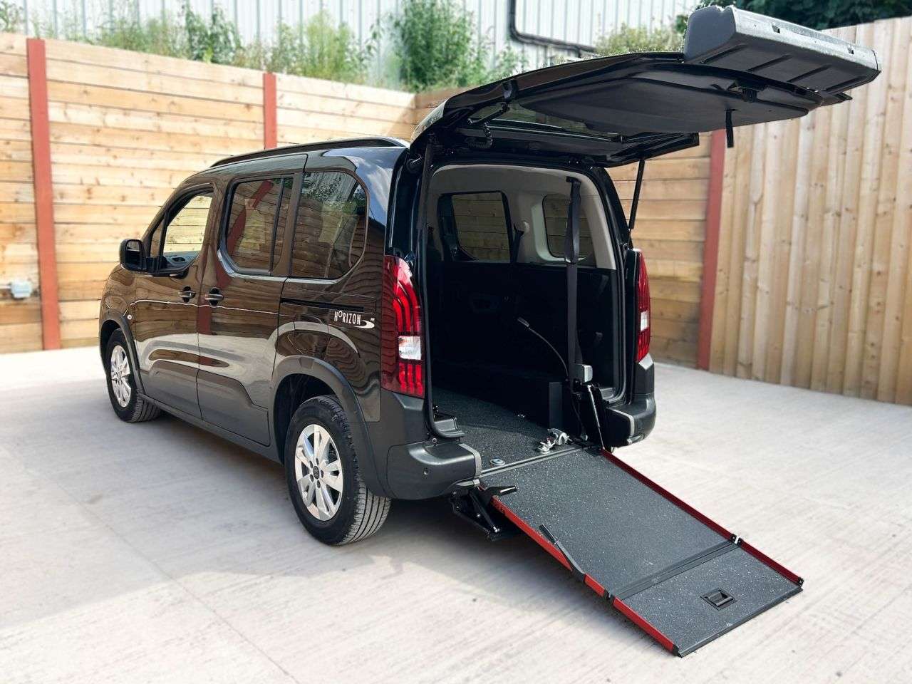 A 2024 PEUGEOT RIFTER Wheelchair Accessible Disabled Access Vehicle WAV A 2024 PEUGEOT RIFTER Wheelchair Accessible Disabled Access Vehicle WAV