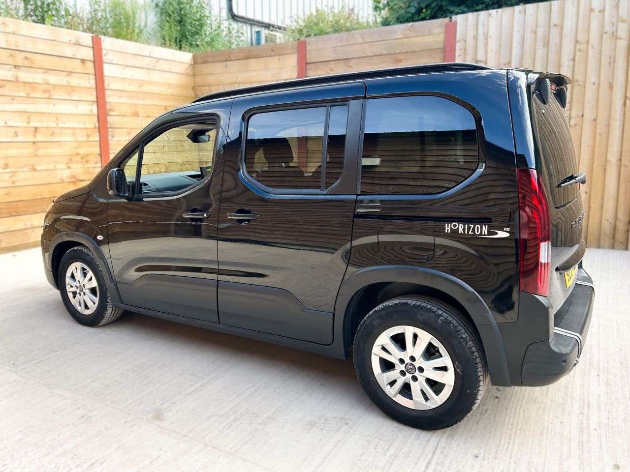 2024 PEUGEOT RIFTER 2024 PEUGEOT RIFTER