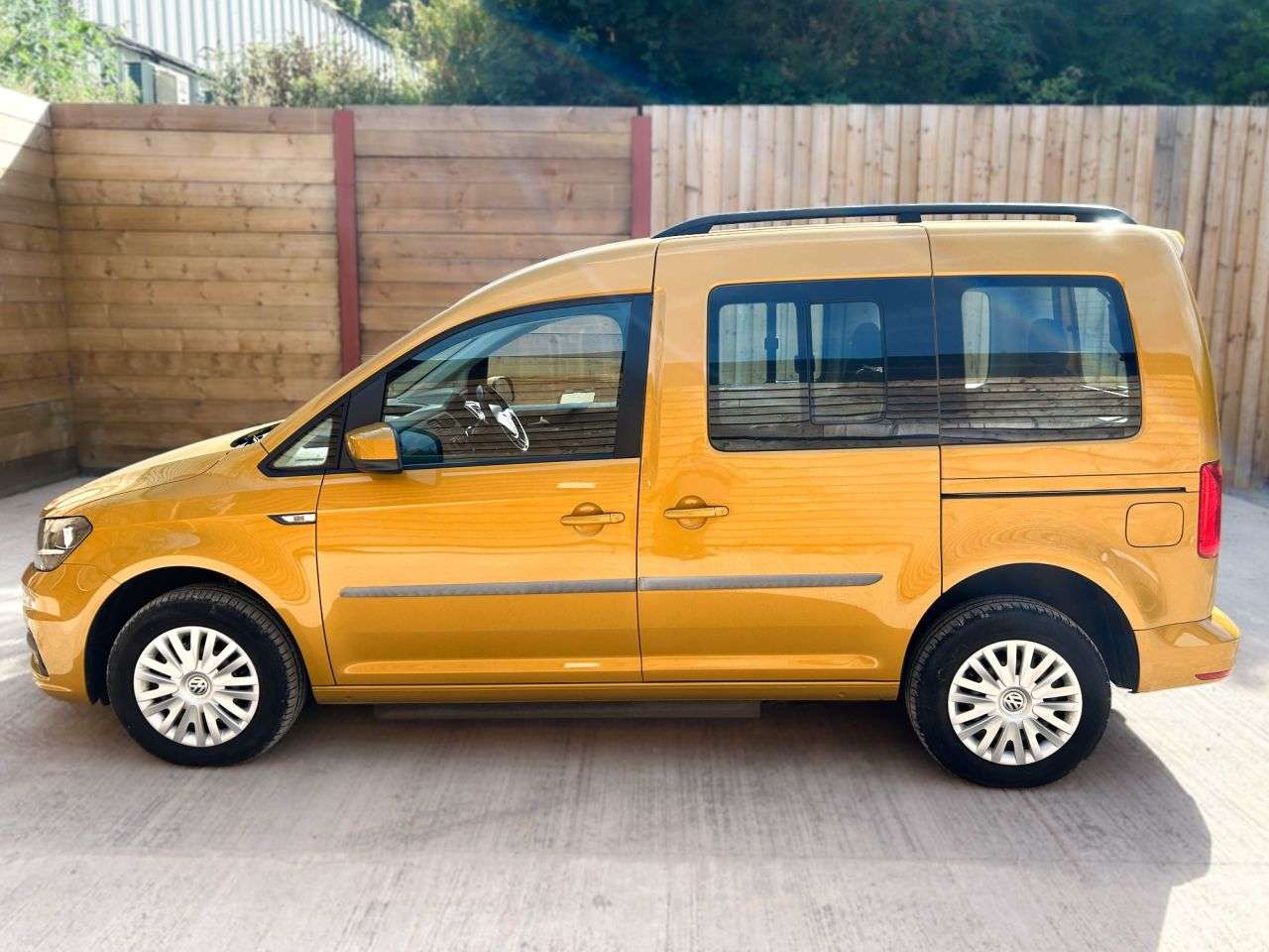 2020 VOLKSWAGEN CADDY LIFE 2020 VOLKSWAGEN CADDY LIFE