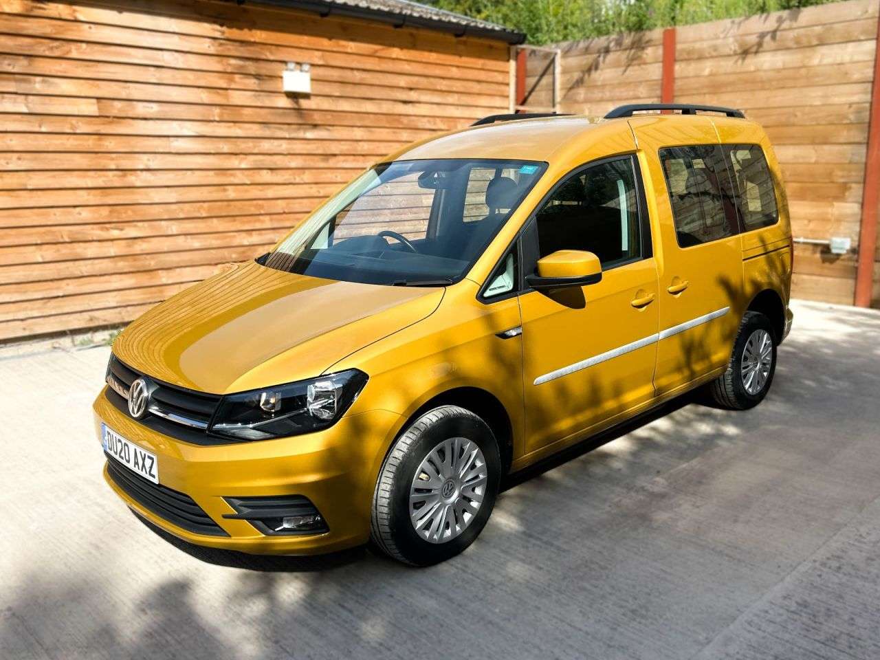 2020 VOLKSWAGEN CADDY LIFE 2020 VOLKSWAGEN CADDY LIFE