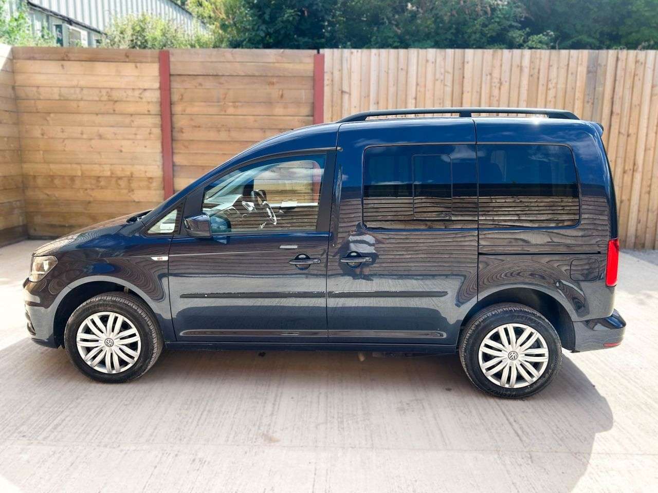 2018 VOLKSWAGEN CADDY LIFE 2018 VOLKSWAGEN CADDY LIFE