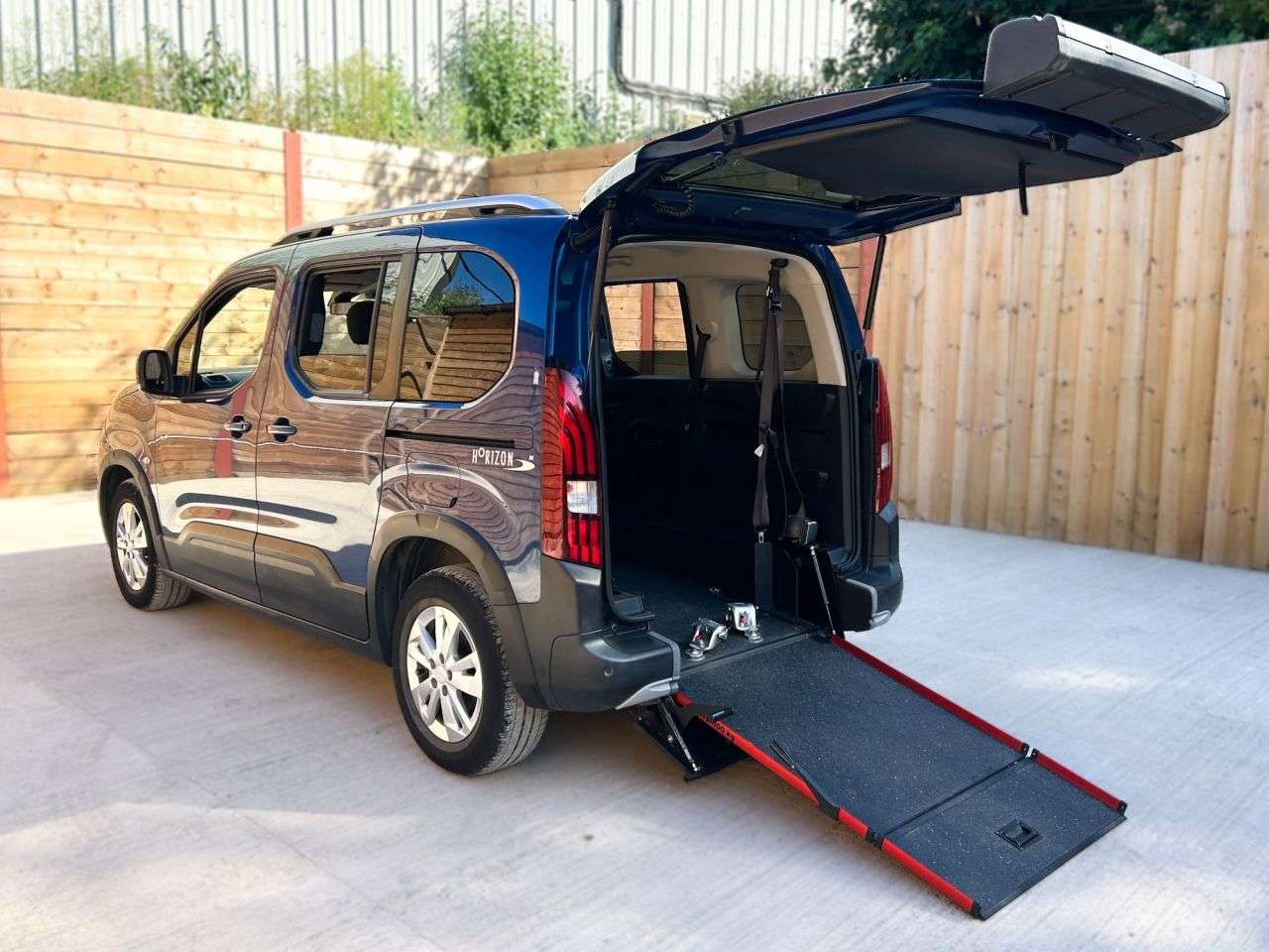 A 2020 PEUGEOT RIFTER 3 Seat Auto Wheelchair Accessible Disabled Access Vehicle WAV A 2020 PEUGEOT RIFTER 3 Seat Auto Wheelchair Accessible Disabled Access Vehicle WAV