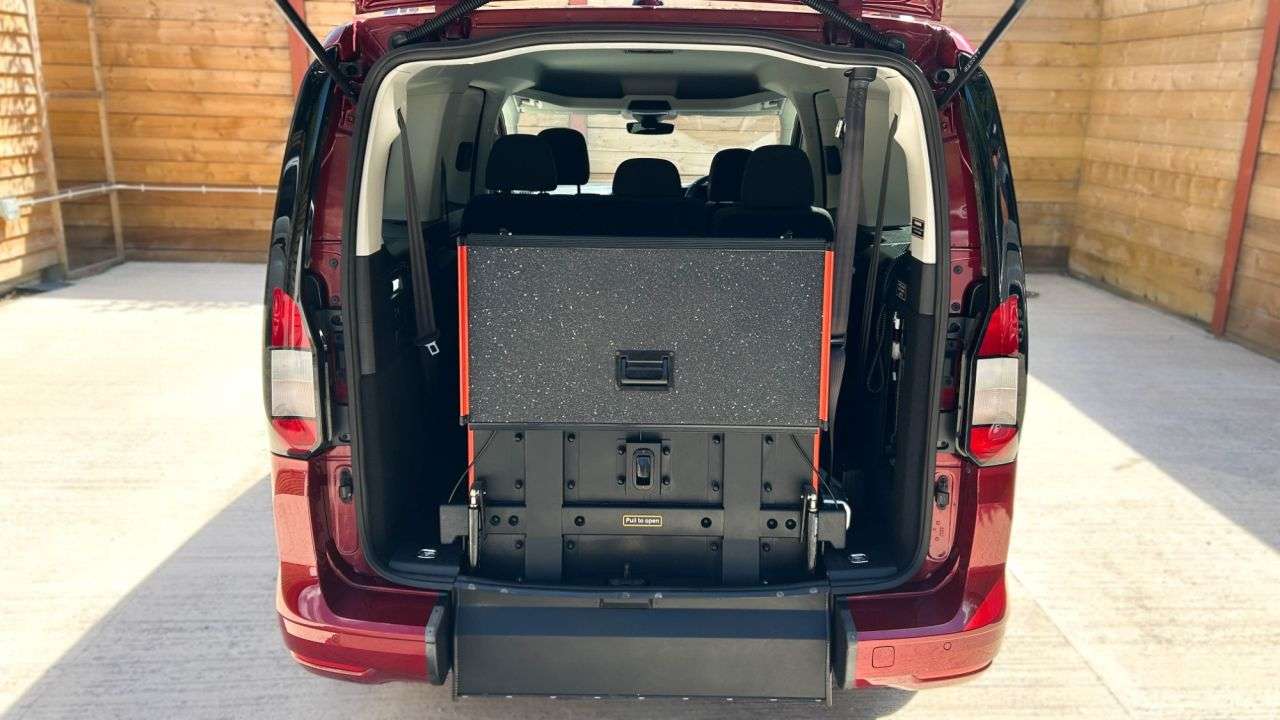 2023 FORD GRAND TOURNEO CONNECT 2023 FORD GRAND TOURNEO CONNECT