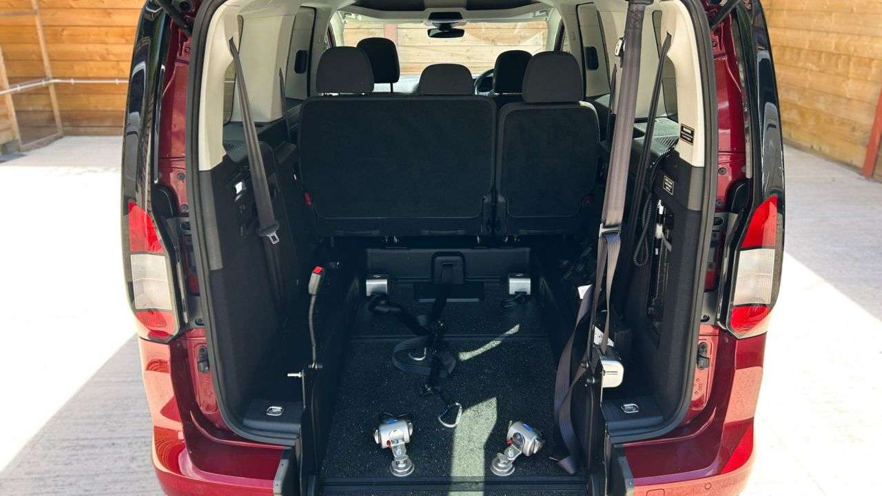2023 FORD GRAND TOURNEO CONNECT 2023 FORD GRAND TOURNEO CONNECT