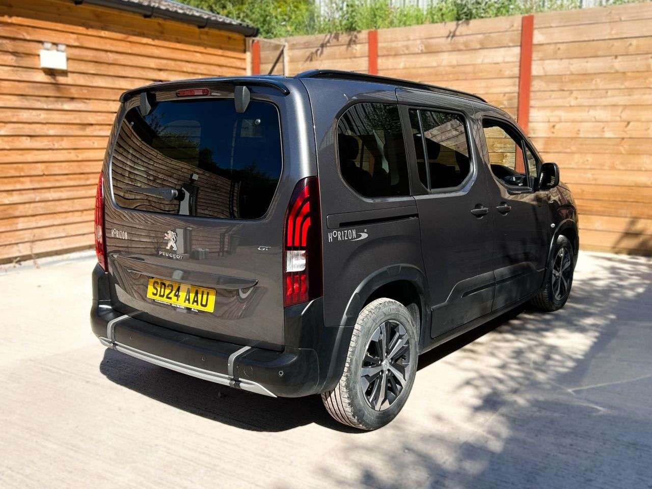 2024 PEUGEOT RIFTER 2024 PEUGEOT RIFTER