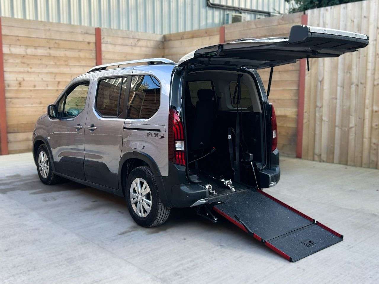 A 2020 PEUGEOT RIFTER 4 Seat Auto Wheelchair Accessible Disabled Access Vehicle WAV A 2020 PEUGEOT RIFTER 4 Seat Auto Wheelchair Accessible Disabled Access Vehicle WAV