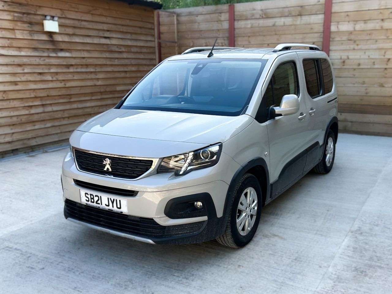 2021 PEUGEOT RIFTER 2021 PEUGEOT RIFTER