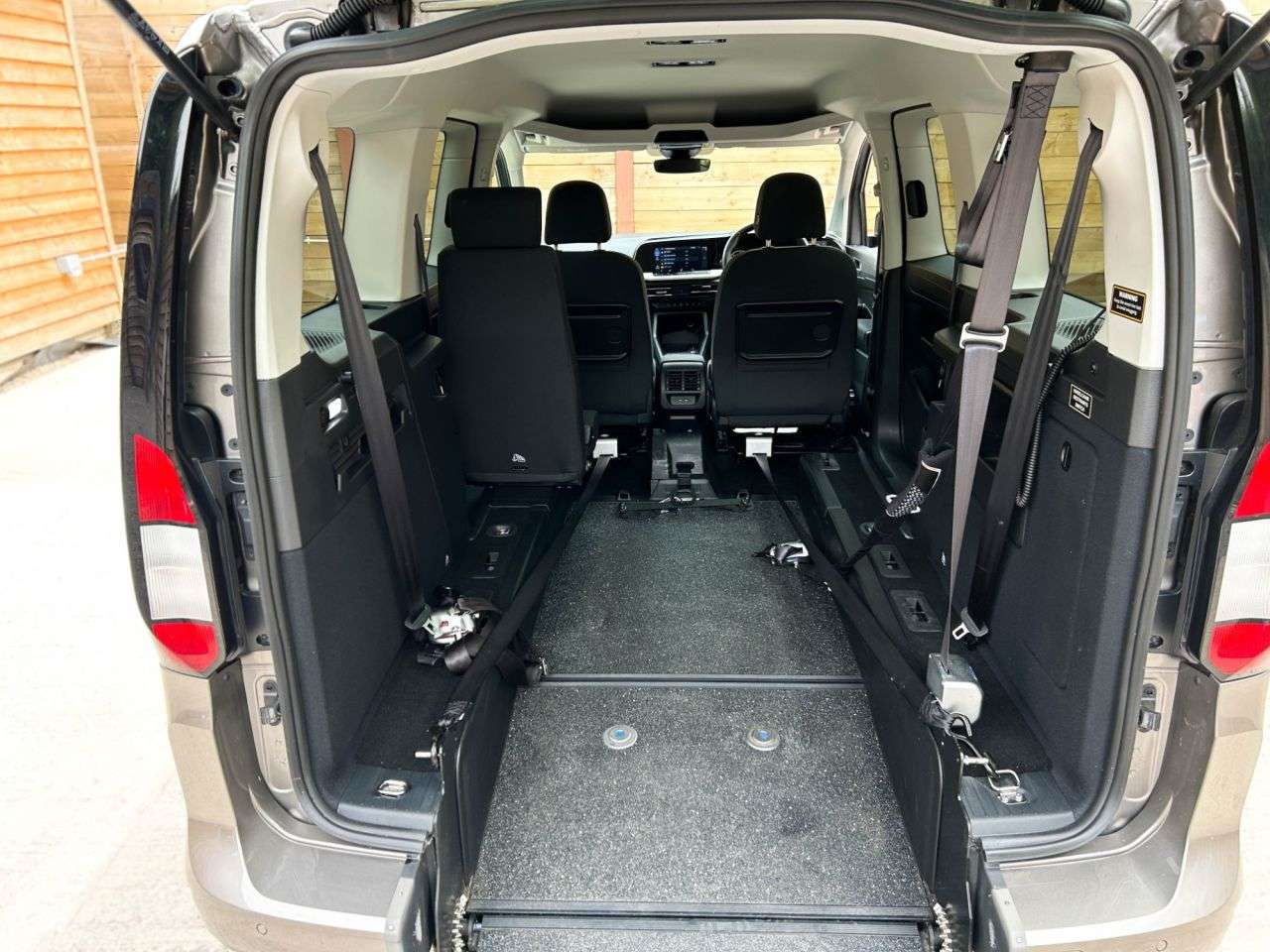 2023 FORD GRAND TOURNEO CONNECT 2023 FORD GRAND TOURNEO CONNECT