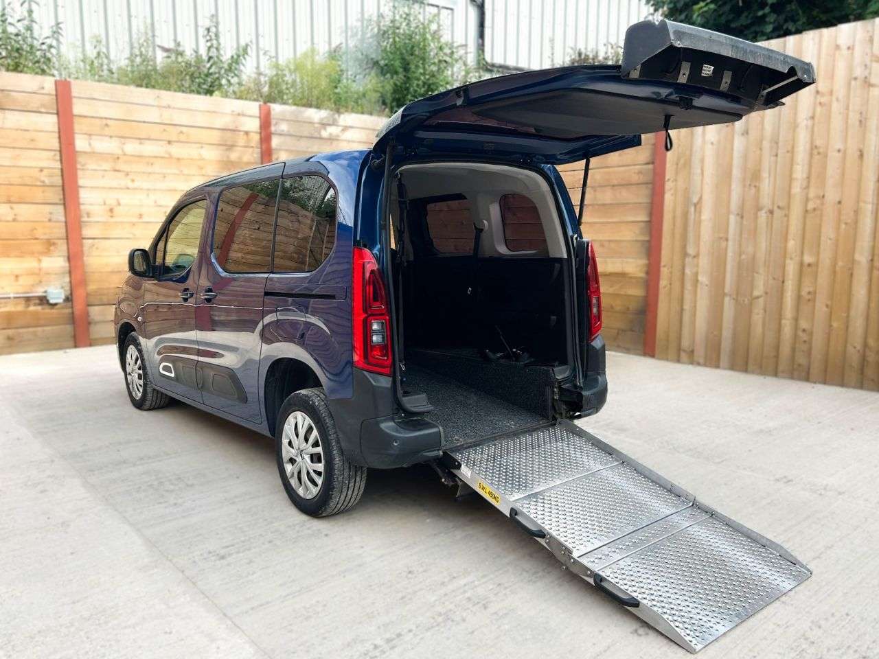 A 2023 CITROEN BERLINGO 3 Seat Auto Wheelchair Accessible Disabled Access Vehicle WAV A 2023 CITROEN BERLINGO 3 Seat Auto Wheelchair Accessible Disabled Access Vehicle WAV