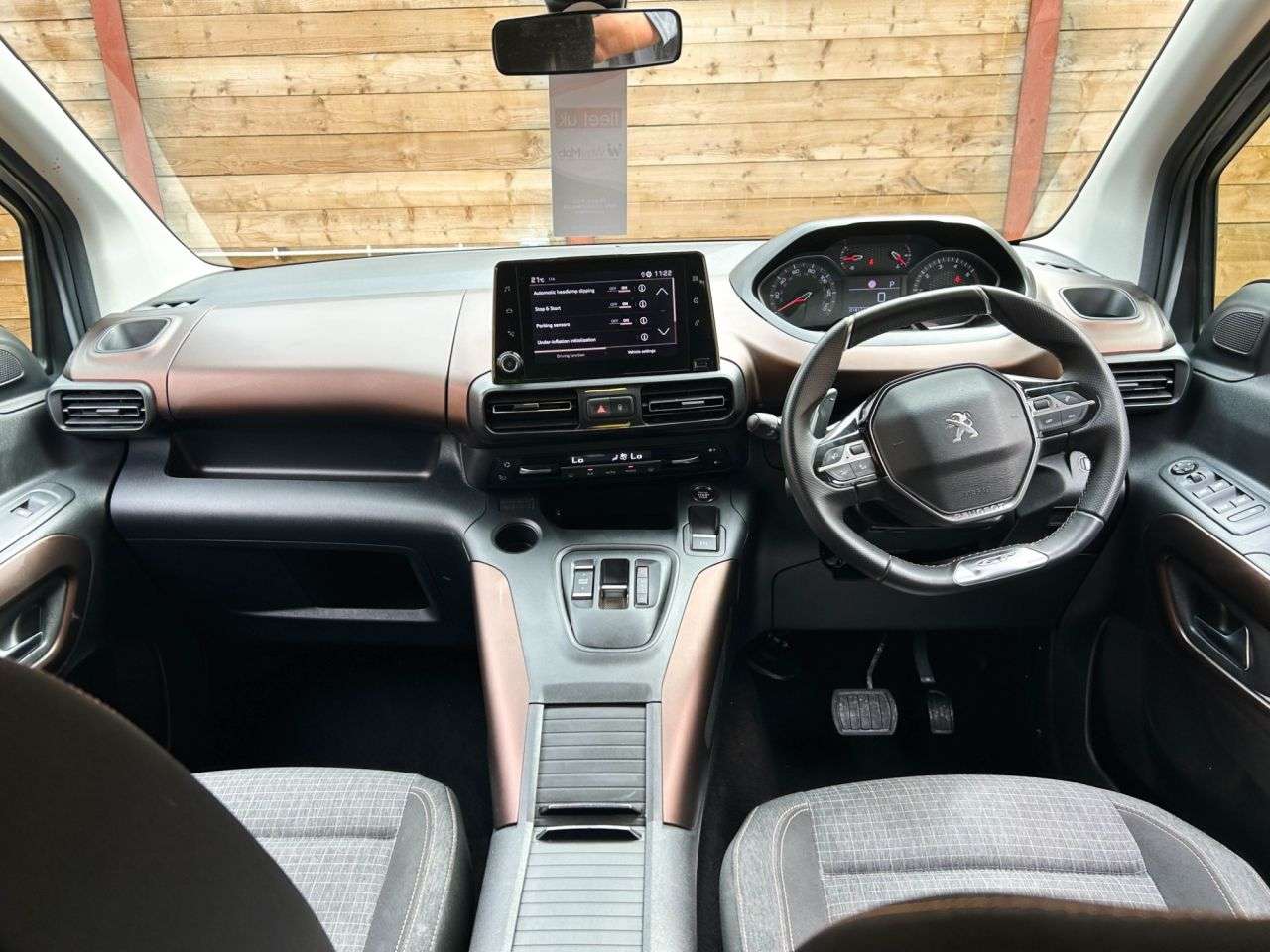 A 2024 PEUGEOT RIFTER L2 LWB 5 Seat Auto Wheelchair Accessible Disabled Access Vehicle WAV A 2024 PEUGEOT RIFTER L2 LWB 5 Seat Auto Wheelchair Accessible Disabled Access Vehicle WAV