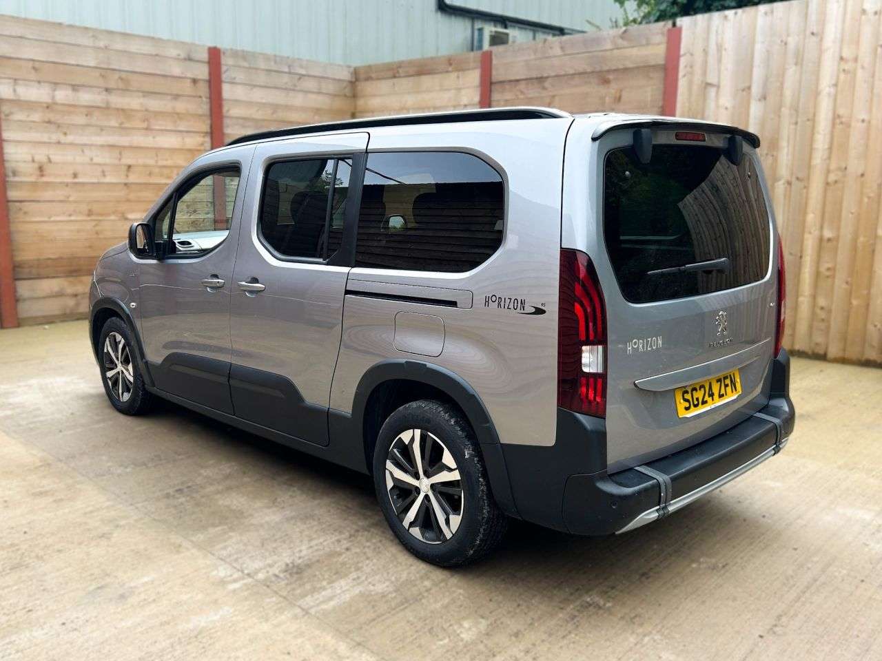 2024 PEUGEOT RIFTER 2024 PEUGEOT RIFTER