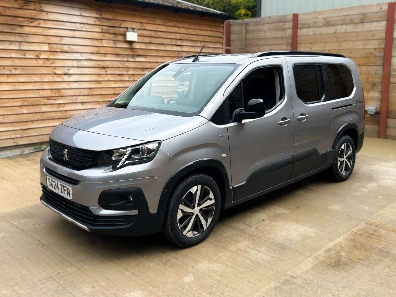2024 PEUGEOT RIFTER 2024 PEUGEOT RIFTER