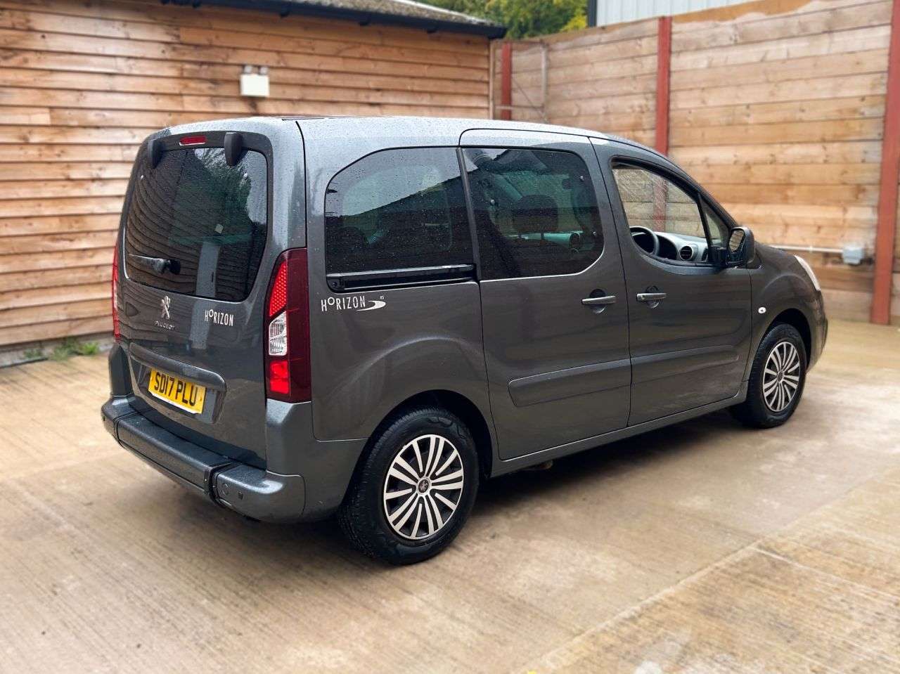 2017 PEUGEOT PARTNER TEPEE 2017 PEUGEOT PARTNER TEPEE