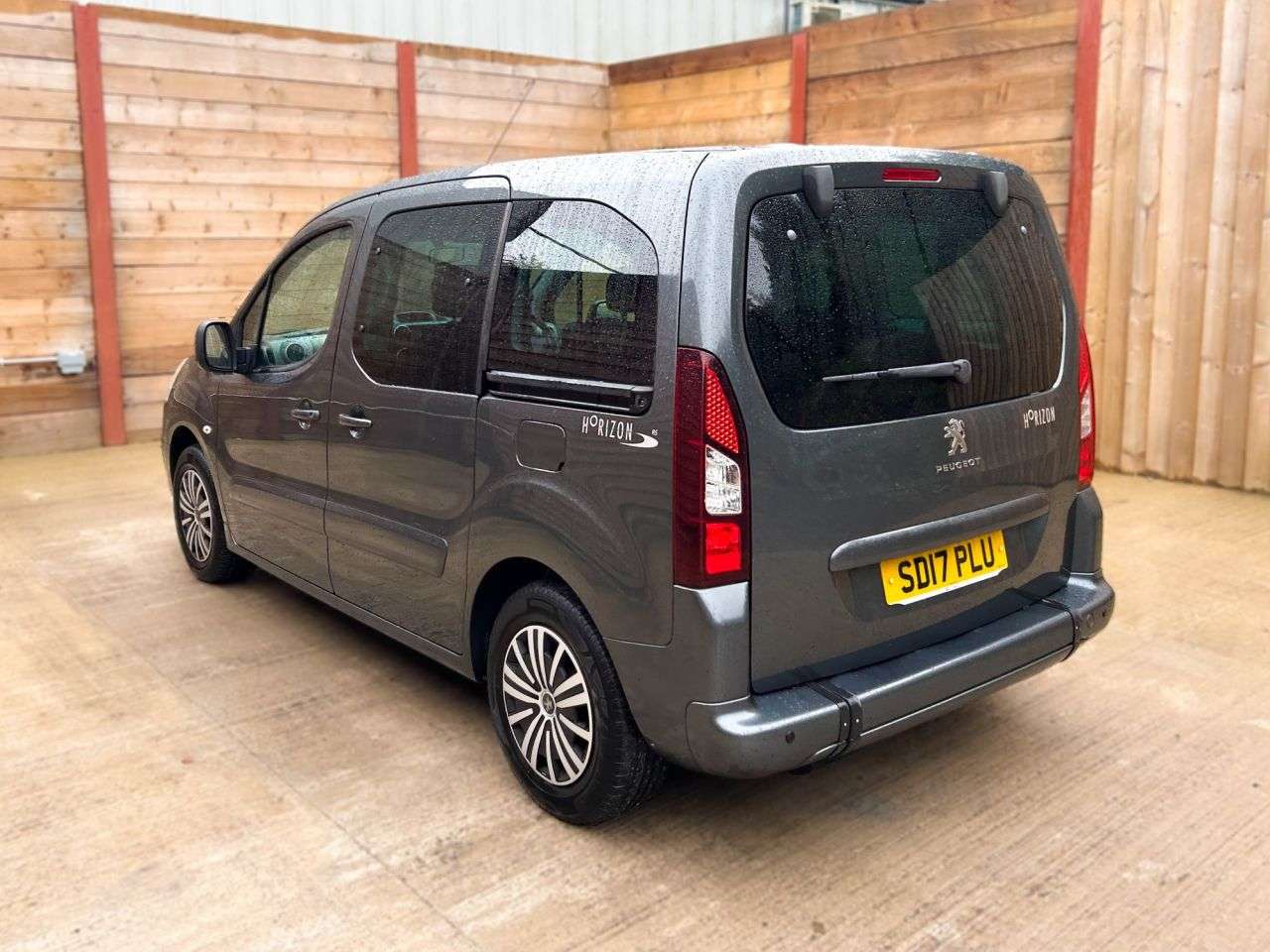 2017 PEUGEOT PARTNER TEPEE 2017 PEUGEOT PARTNER TEPEE