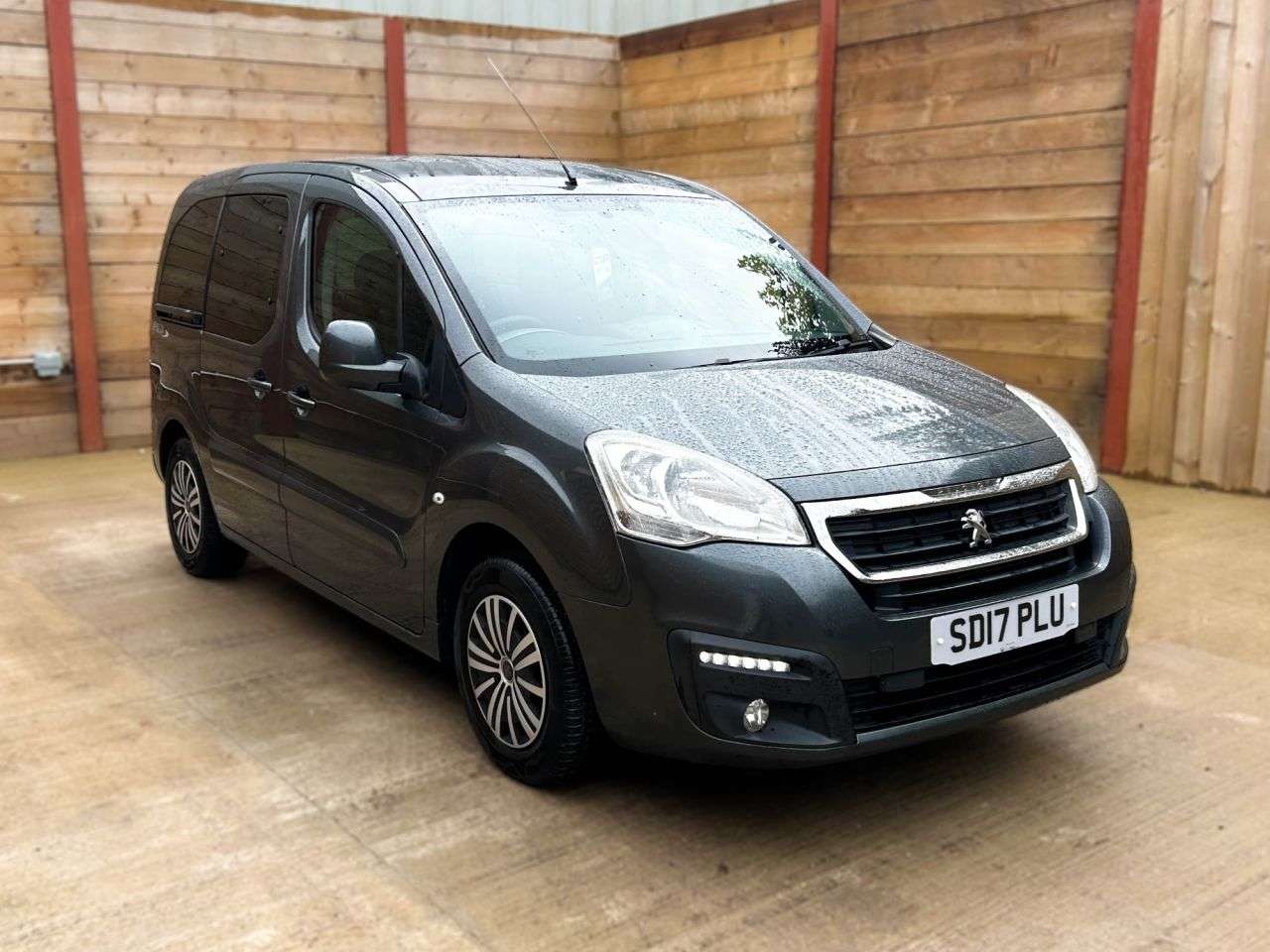 2017 PEUGEOT PARTNER TEPEE 2017 PEUGEOT PARTNER TEPEE
