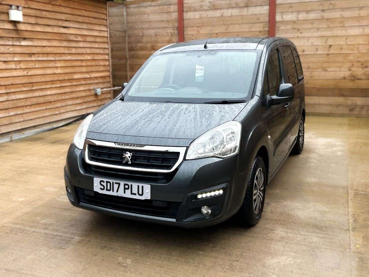 2017 PEUGEOT PARTNER TEPEE 2017 PEUGEOT PARTNER TEPEE