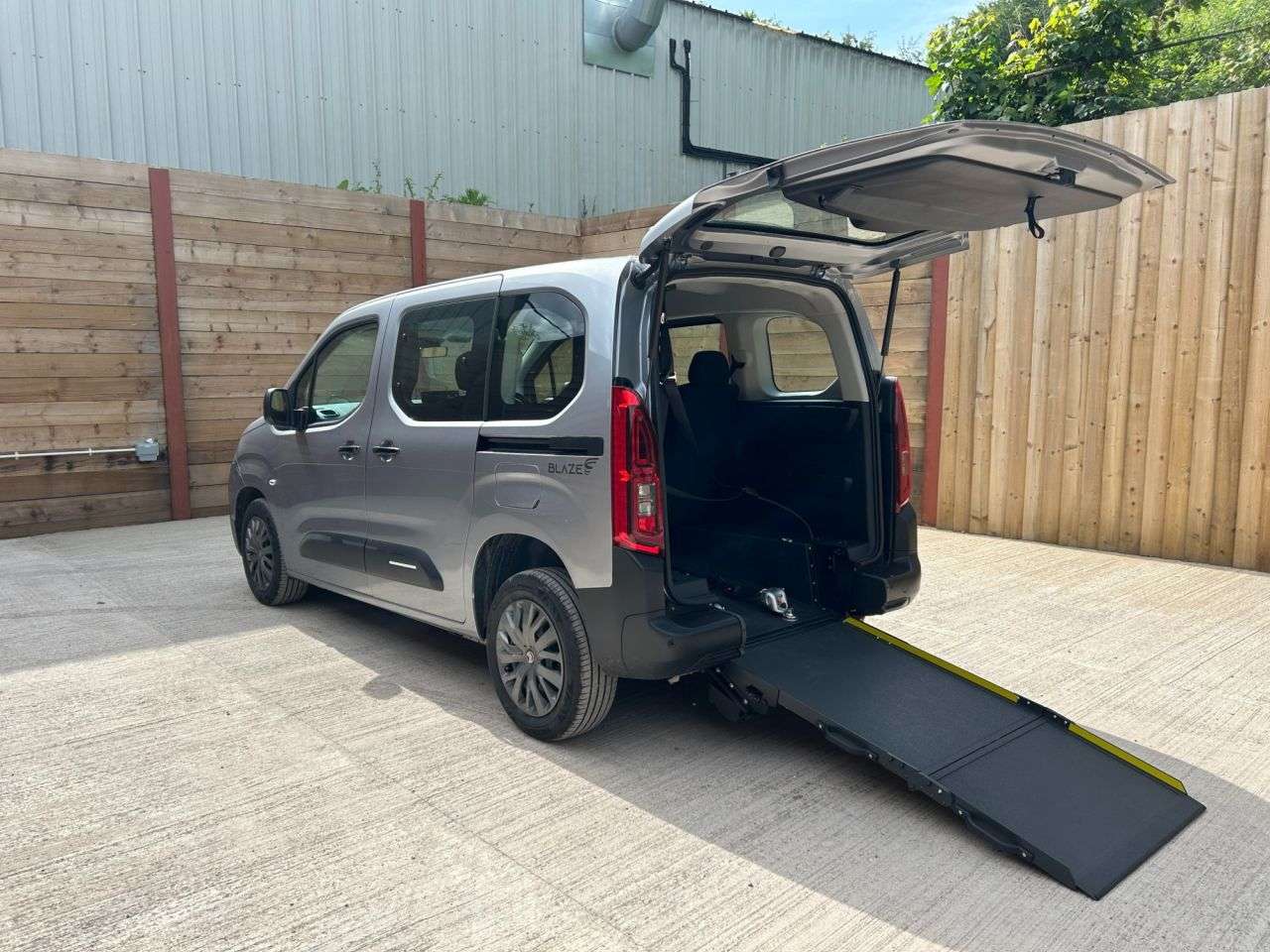A 2025 CITROEN BERLINGO 3 Seat Auto Wheelchair Accessible Disabled Access Vehicle WAV A 2025 CITROEN BERLINGO 3 Seat Auto Wheelchair Accessible Disabled Access Vehicle WAV