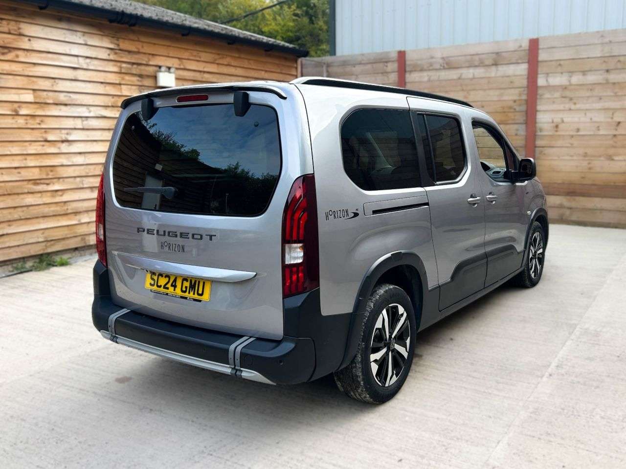 2024 PEUGEOT RIFTER 2024 PEUGEOT RIFTER